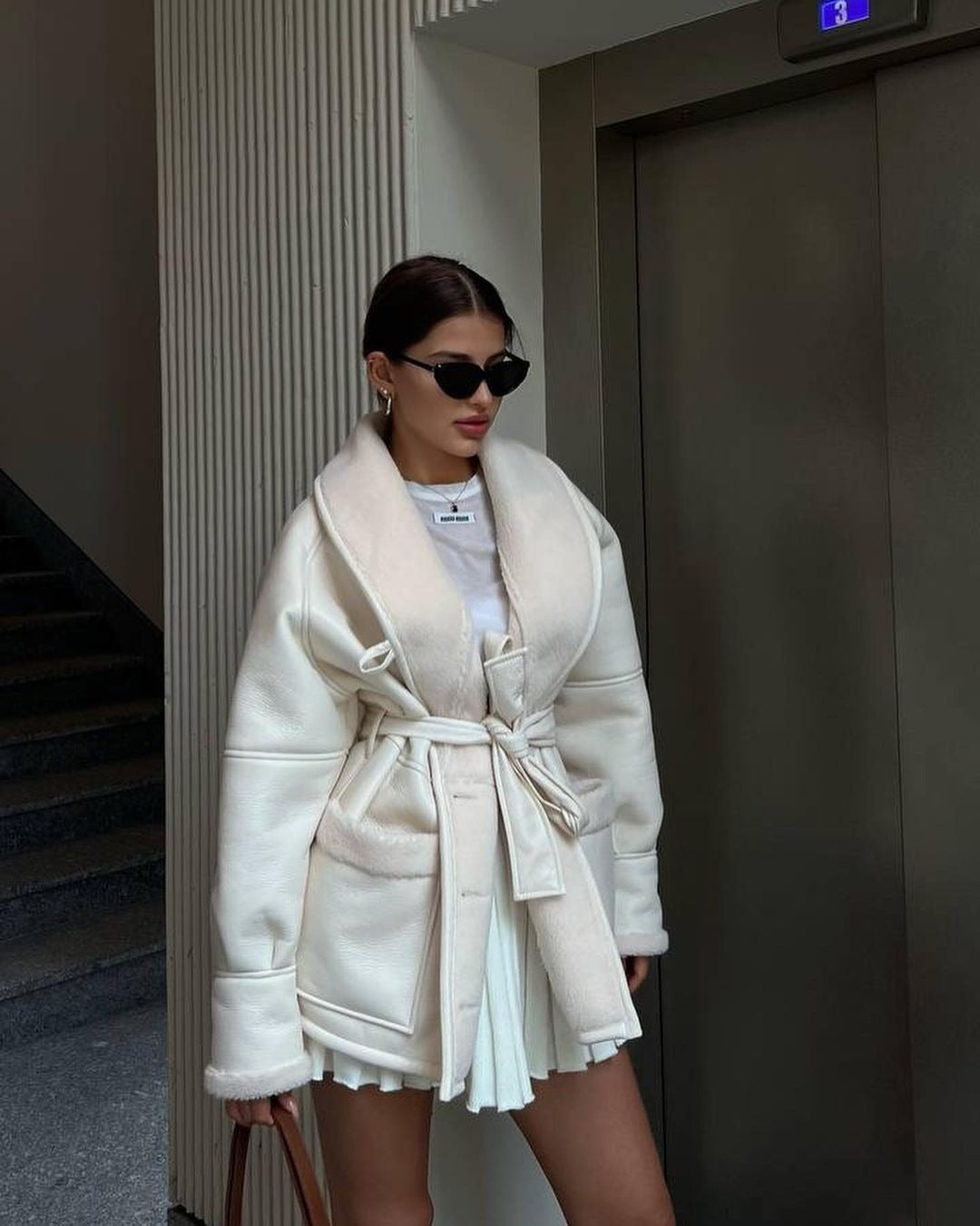 Victoria | Manteau Long en Cuir et Fourrure Élégant