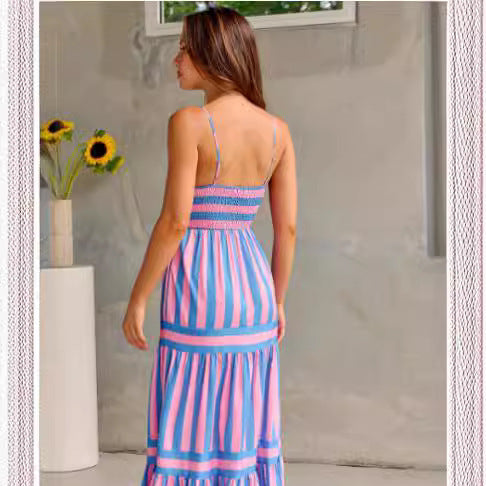 Robe Longue à Rayures – Élégance & Légèreté